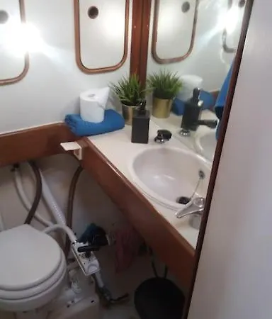 Båthotell Magical Overnight In Romantic Sailboat Lisboa